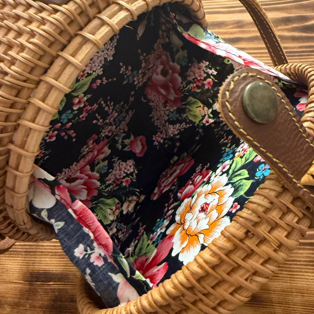 Round Rattan Woven Boho Bag - Picture 3 of 5